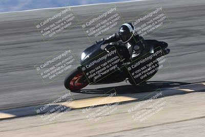 media/Oct-13-2025-Moto Forza (Mon) [[a66d839500]]/3-B Group/Session 2 (Bowl)/